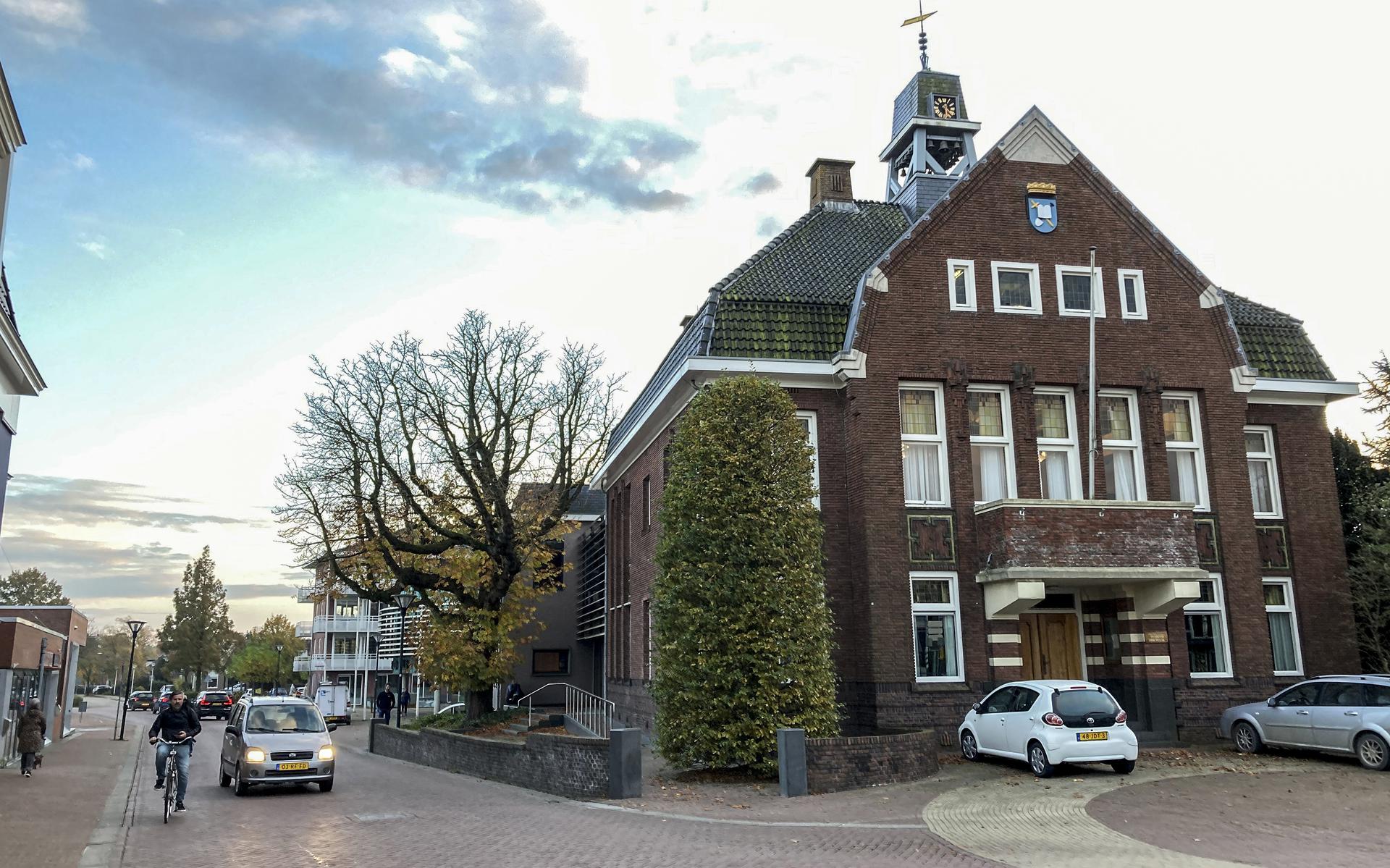 Bedum Is 'teleurgesteld, Verdrietig En Boos': Oude Gemeentehuis Wordt ...